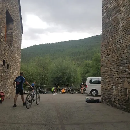 De * Isín